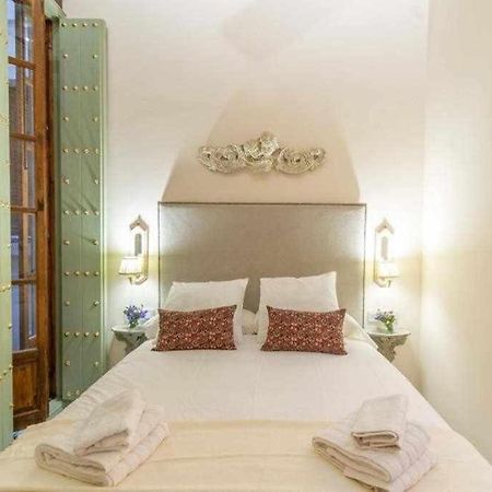Juderia De Sevilla I Luxury Apartments Bagian luar foto
