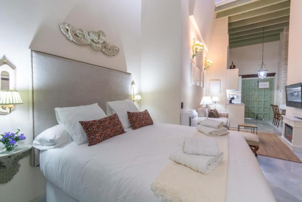 Juderia De Sevilla I Luxury Apartments Bagian luar foto