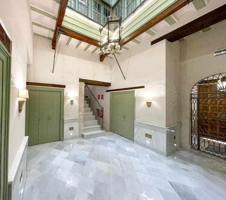 Juderia De Sevilla I Luxury Apartments Bagian luar foto